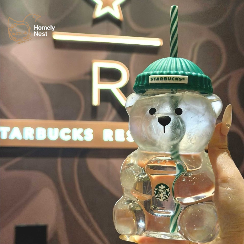 Starbucks Cup Bearista Bear ถ้วยแก้วพร้อมหลอด 591ml รูปร่างหมีน่ารัก North American Holiday Christmas Cold Cup พร้อมหลอด Limited Edition ของขวัญสร้างสรรค์สําหรับชากาแฟ