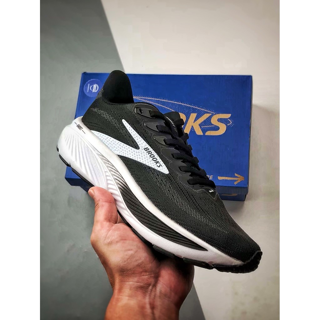 รองเท้าวิ่ง Brooks Ghost 17 ดีไซน์ DNA Loft V3 Cushioning Midsole และตาข่ายระบายอากาศ