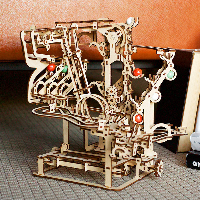 Ugears ยูเครนไม้รุ่นส่งกลไก Hex-leg Explorer DIY มือประกอบของเล่นสร้างสรรค์ชาย