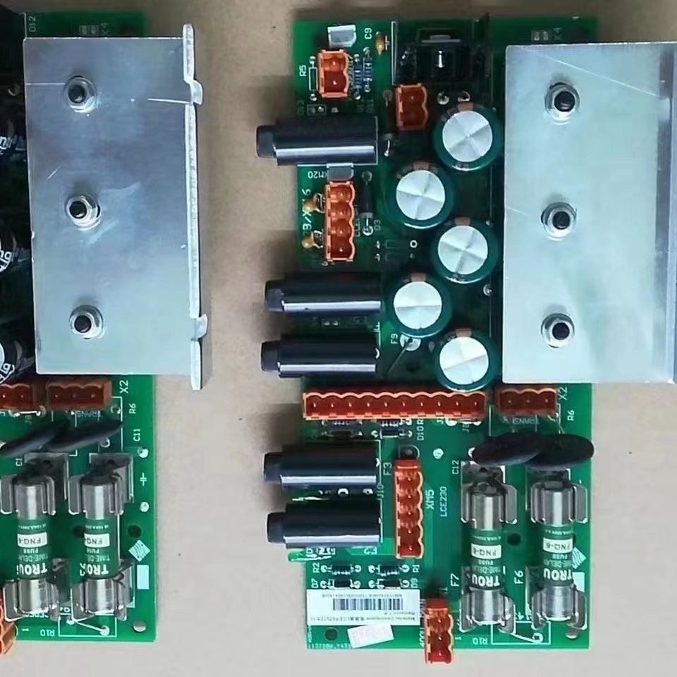 แผงแสดงผล LCD Mitsubishi: P-235726B000 (G01/G02/G11/G12) และ P-235019C1...