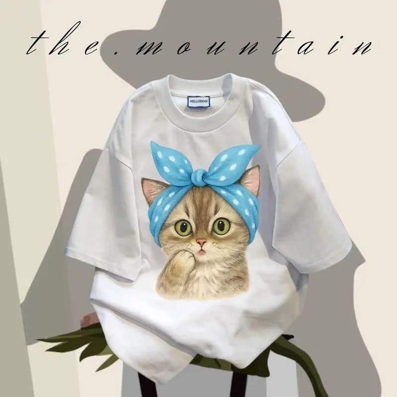 T42.SHOP🌸เสื้อแฟชั่น ใส่สบาย เสื้อยืดแขนสั้น ลาย เสื้อ"Blue Scarf Cat" ผ้านิ่ม OVERSIZE แฟชั่น ผ้าฝ้าย 100% สไตล์เกาหลี