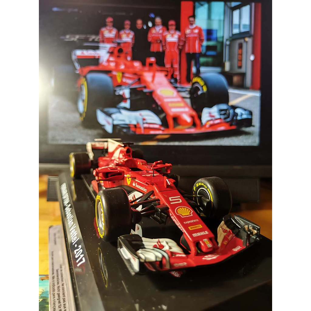 IXO 1: 24 DeAgostini F1 รถรุ่น Ferrari SF70H Wittel 2017 Sebastian Vettel#Ferrari/เฟอร์รารี #Shell/เ