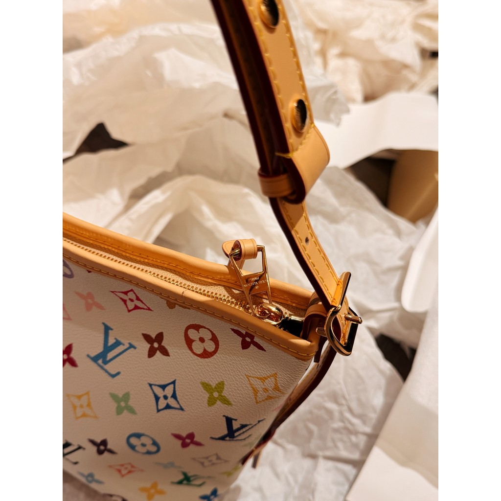 กระเป๋าสะพายไหล่ พกพาสะดวก ออกแบบเรียบง่ายและใช้งานได้จริง - รูปที่ 5