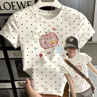 ขอบเสื้อผู้หญิงตอนหน้าอก U เสื้อสาวอวบพรางหุ่น รุ่นล่าสุดเสื้อยืดผู้หญิง มีหลายสีให้เลือก เสื้อยืดสุดฮิต ใส่คู่ได้ทุกชุด