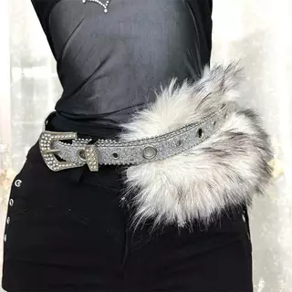 Ruby Lin Vintage Faux Fur PU หนัง Rhinestone เข็มขัด Y2K Furry Fur Gothic Punk เซ็กซี่เข็มขัด Night Club เอวกางเกงยีนส์กางเกงตกแต่ง Nice