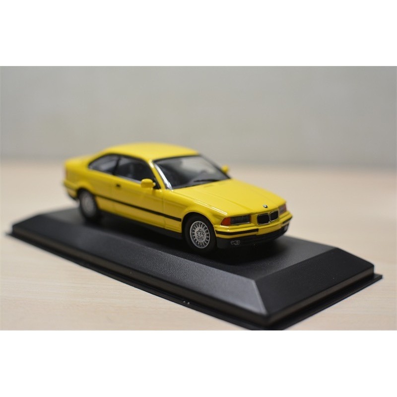 Mini Cut Minichamps 1: 43 BMW BMW 3er E36 3 Series Coupe สีเหลือง, วัสดุโลหะผสม