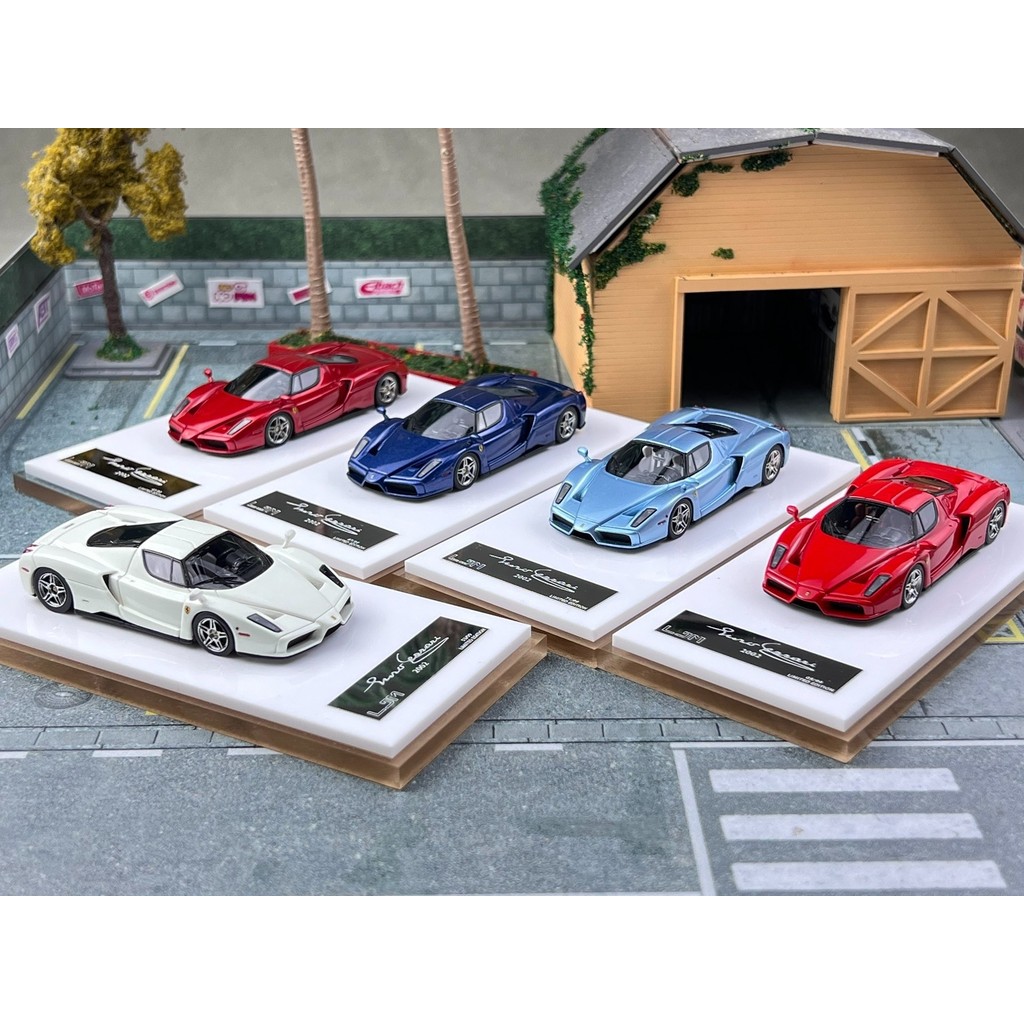 พร้อมสต็อก LJM 1: 64 Ferrari Ferrari Enzo Enzo Enzo Limited โมเดลรถเรซิ่น