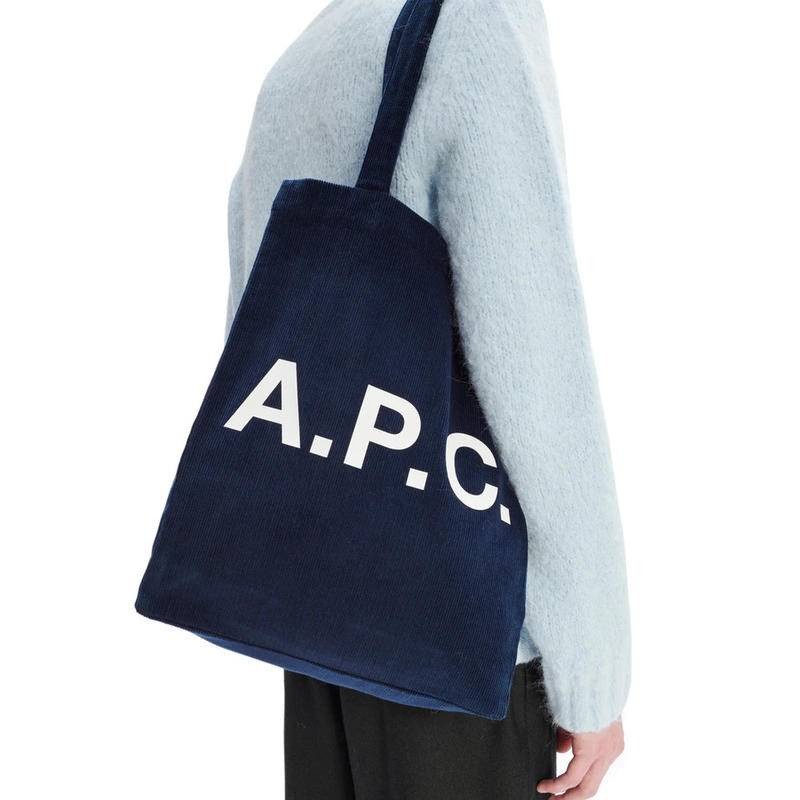 GA3 APC กระเป๋าสะพายไหล่ผ้าลูกฟูกพิมพ์ลายโลโก้ APC