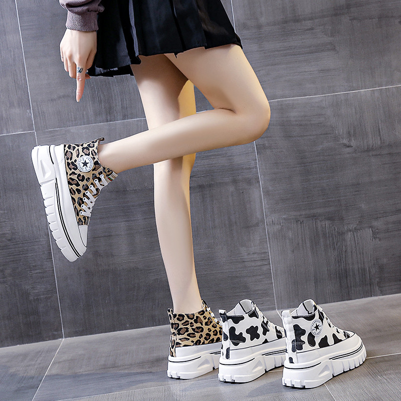 Slip-On รองเท้าขี้เกียจรองเท้าผ้าใบสีขาวรองเท้าผู้หญิงรองเท้าผ้าใบยุโรปอเมริกันอังกฤษแฟชั่นนักเรียน 