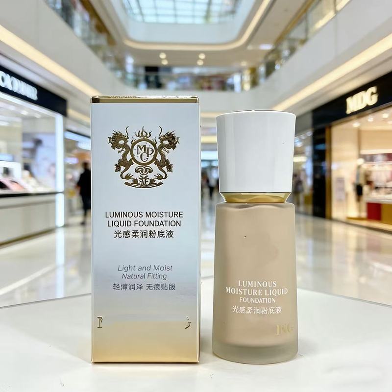 Mao Ge Light Sensation Liquid Foundation ครีมแห้งผิวมัน Moisturizing คอนซีลเลอร์ Lasting Waterproof 