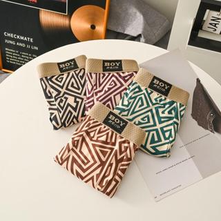 PAKET 4 PCS Celana Dalam Pria Boxer Motif Geometris Abstrak Poliester Spandeks CDP3302 Bahan Nyaman Ukuran L hingga 4XL Hemat dan Nyaman untuk Sehari-hari Larunshow