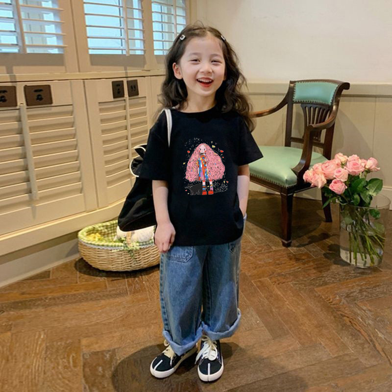 2026 สาวฤดูร้อนแขนสั้นเสื้อยืดสไตล์ใหม่แฟชั่นทุกการแข่งขันรอบคอสบายๆแฟชั่นพิมพ์แขนสั้นด้านบน อิน อิน