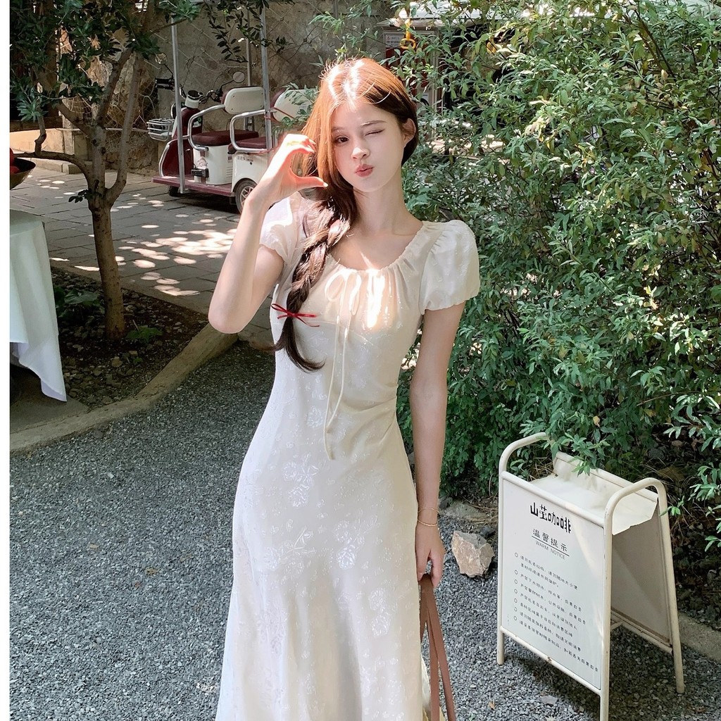 เดรสกระโปรงยาวแอปริคอท 2026 สไตล์ใหม่สายเดี่ยว เหมาะสำหรับออกเดท ｜ RDV présente