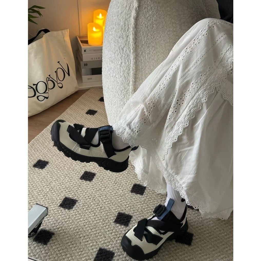 KEEN Hoodzerra Sandal รองเท้ารัดส้น ได้ทั้งหญิงและชาย（ของแท้ 100 %）