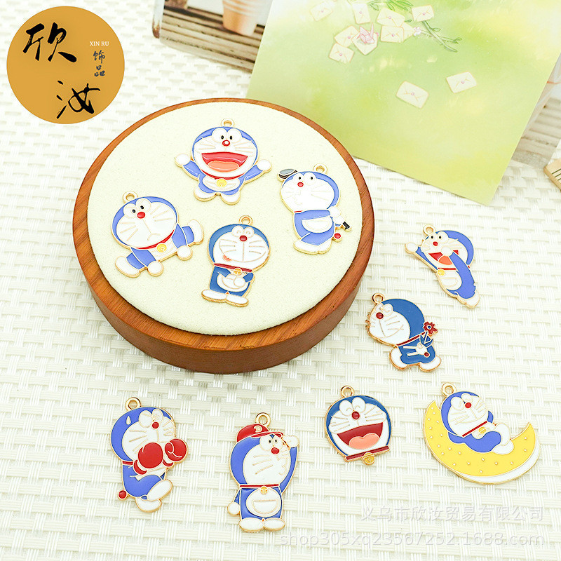 [20-50pcs/bag] แมวสีฟ้าการ์ตูนชุด ทําเอง เครื่องประดับโลหะผสมอุปกรณ์เสริมเดี่ยวแขวนกีฬาการ์ตูนแถบคาดศีรษะจี้สายคล้องมือจี้เจเอ็ม