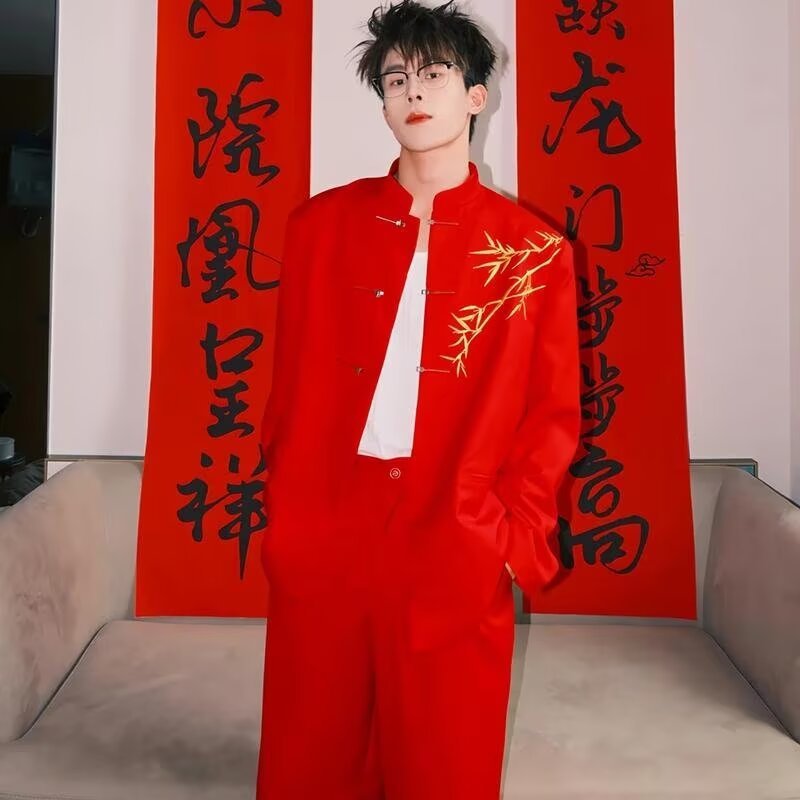 Spring Red Festive Zhongshan Sexy West20251216