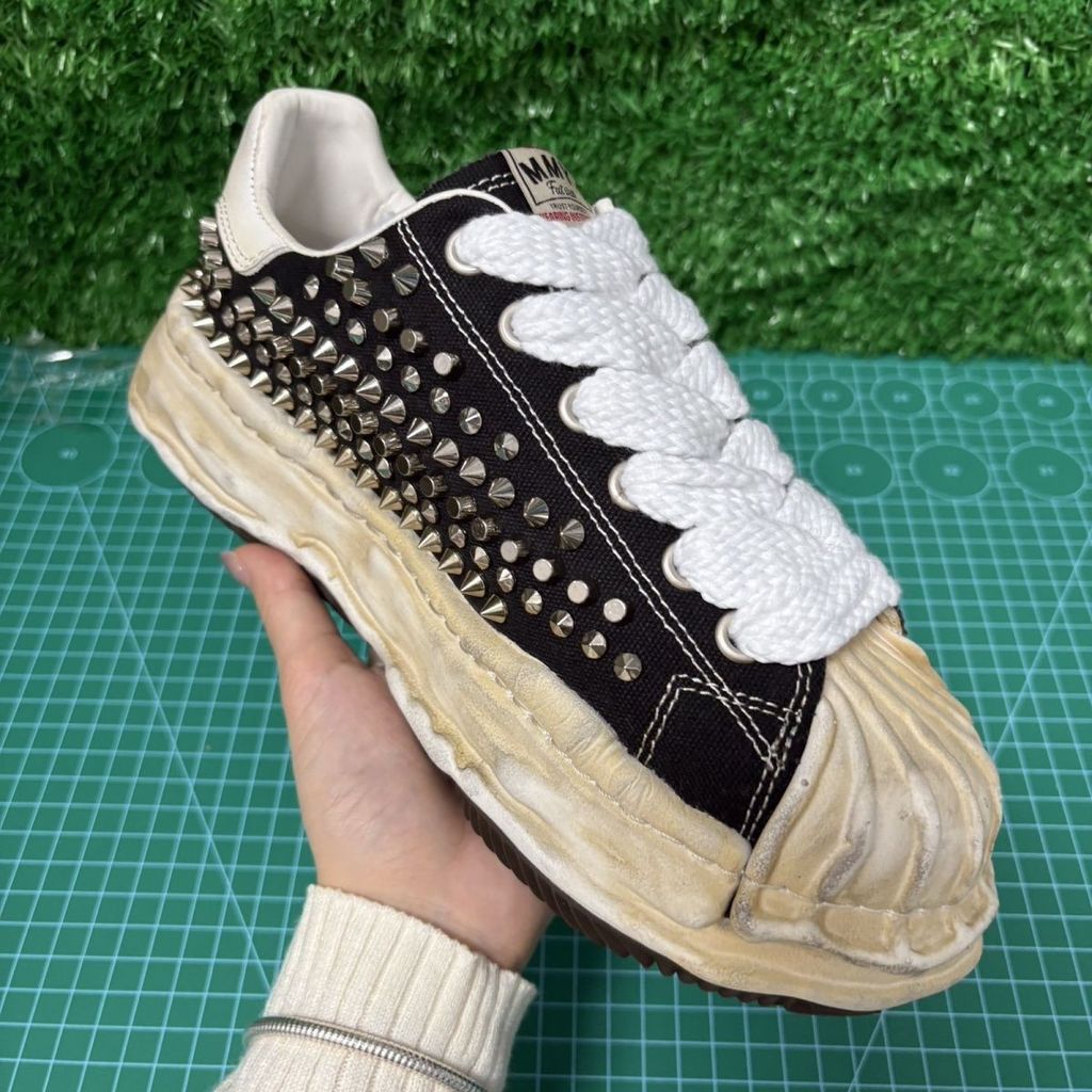 MMY Mihara Kangyu Rivets Shell Toe Canvas รองเท้าผ้าใบผู้ชาย