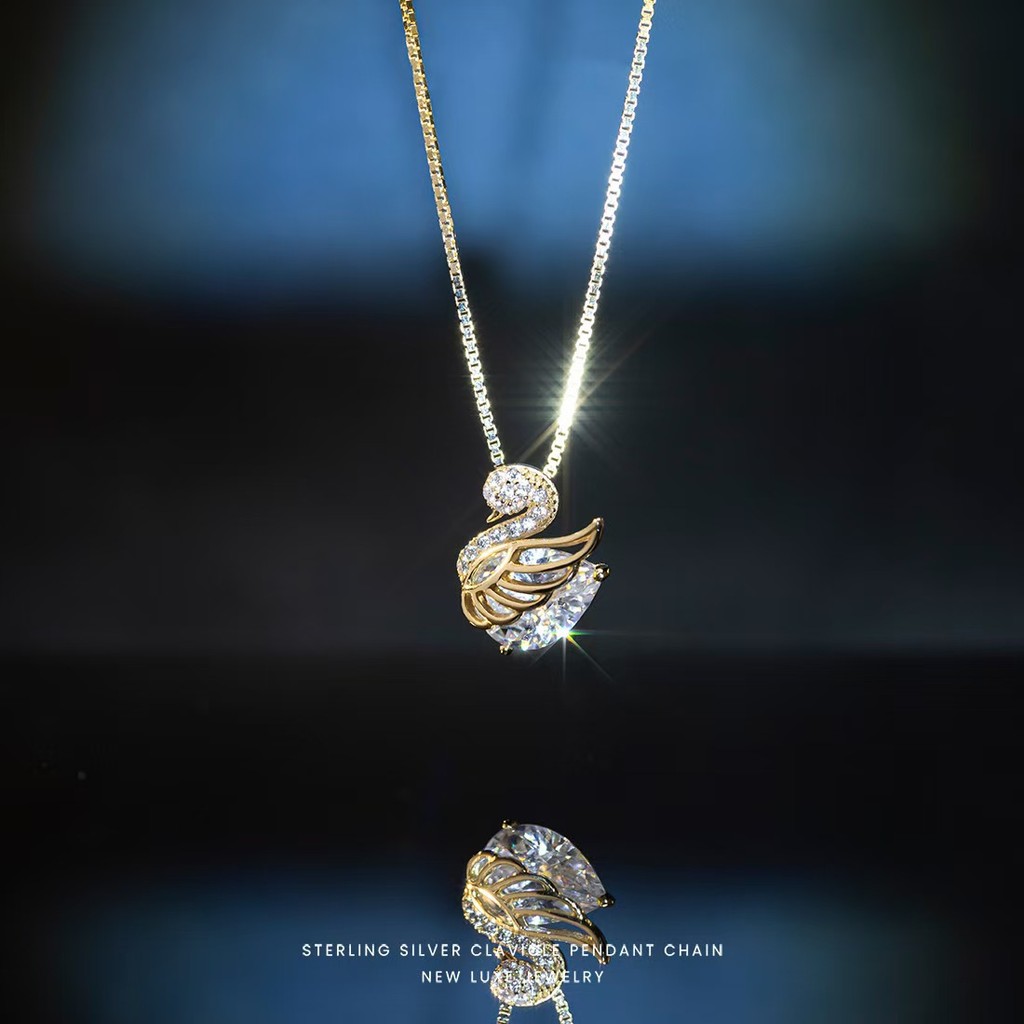 ออกแบบของขวัญ All-Match เสื้อกันหนาว High-End Clavicle สร้อยคอหญิงแฟชั่น Little Swan Niche หรูหรา BB