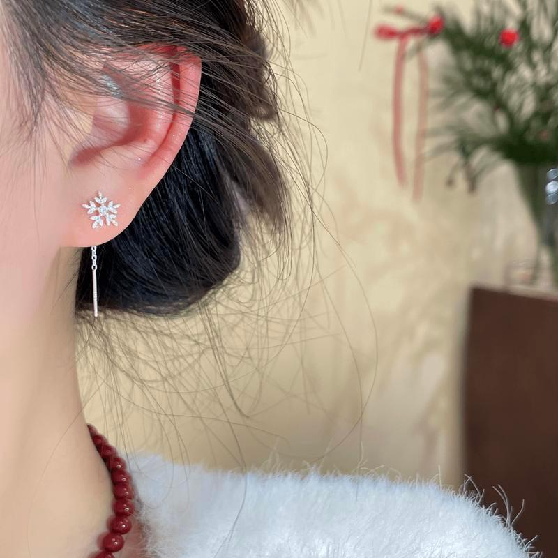 ต่างหูรูปเกล็ดหิมะมีความหรูหราแต่ราคาไม่แพง ใช้งานได้หลากหลาย สวยงาม สง่างาม และไม่เหมือนใคร