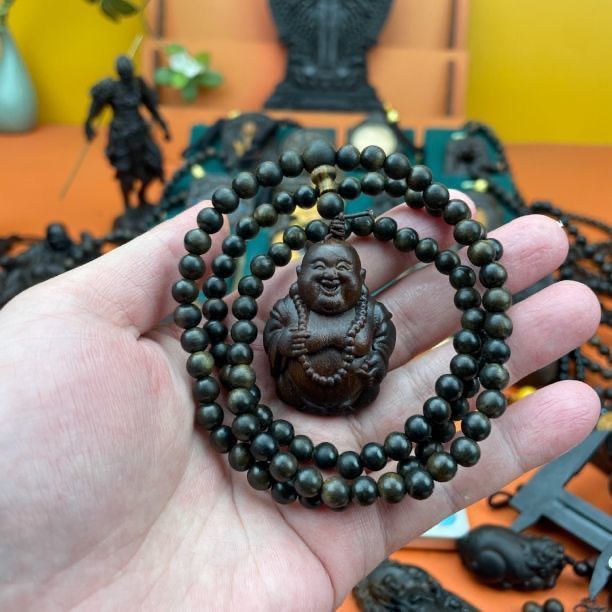 ((Maitreya กับ 0.6108) เวียดนาม Nha Trang ไม้กฤษณา Handmade Natural Retro Seiko Log แกะสลักจี้ (Mait