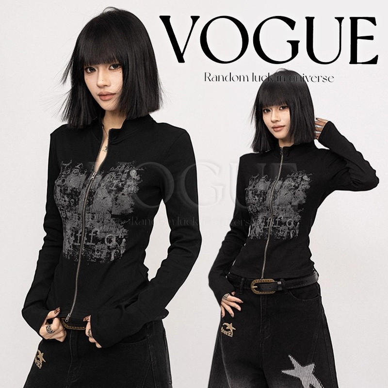 Vogue🌟พร้อมส่ง🌟 เสื้อแขนยาว คอกลม ดีเทลลายเท่ๆทรงรัดรูปพอดีๆ (FY1230)