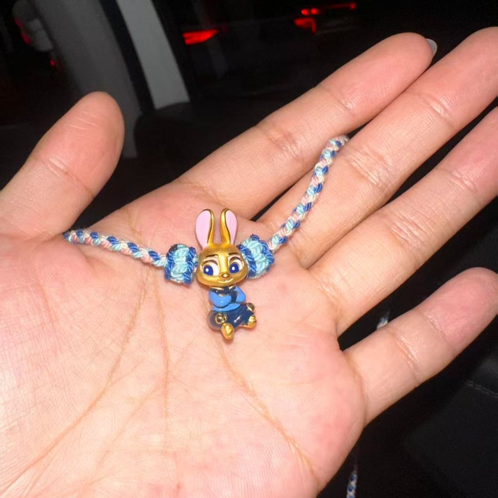 20252025Disney Crazy Animal City สร้อยคอกระต่าย Judy จี้ pdd//LZQ 2025.12.8