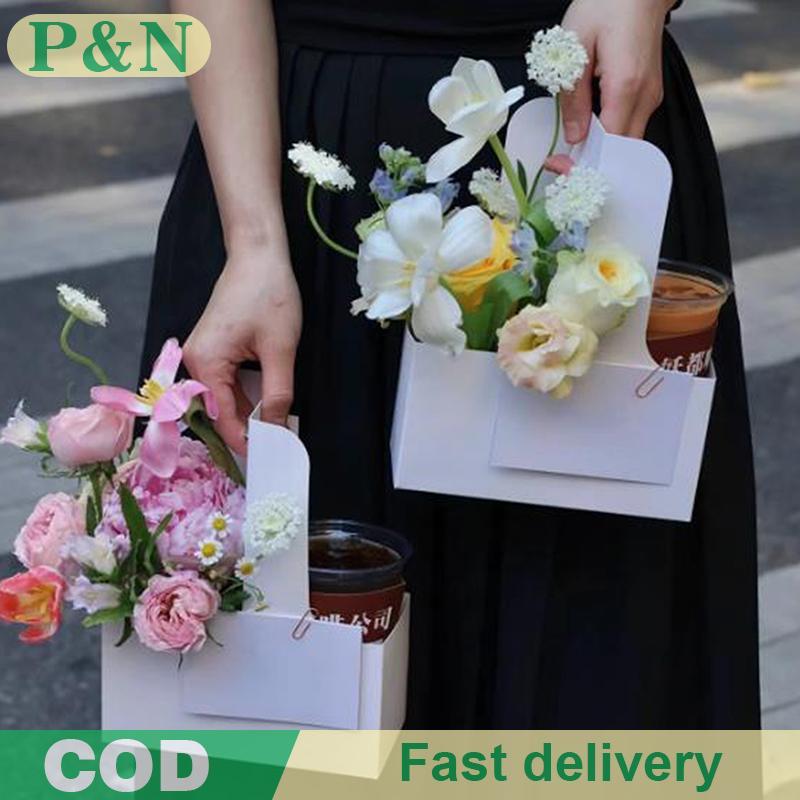 [P&N] 10 ชิ้น 1/2/4-ถ้วยเครื่องดื่ม Carrier พร้อมที่จับกระดาษคราฟท์ที่วางแก้ว To Go ถ้วยกาแฟสําหรับเ