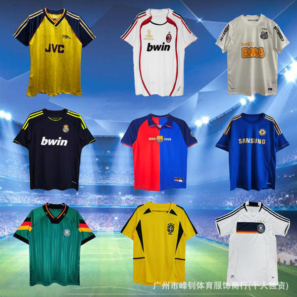 เสื้อบอลราคาถูก เสื้อบอลคอปก เสื้อฟุตบอลย้อนยุค Barcelona Arsenal Horseball Team Chelsea Germany Bra