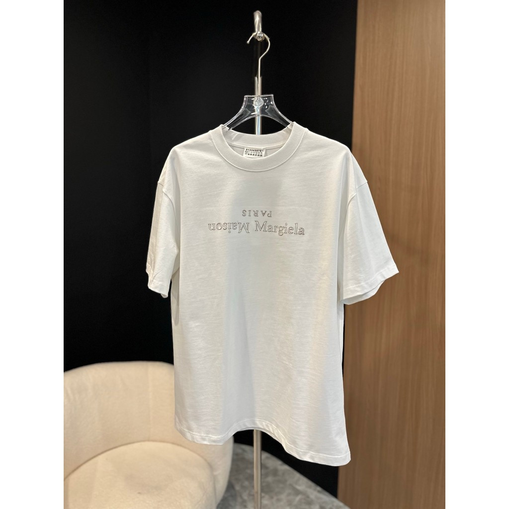 Maison Margiela/MM6/Maison Margiela/2026 ต้นฤดูใบไม้ผลิสไตล์ใหม่เสื้อยืดแขนสั้นผู้ชายผู้หญิงคู่สไตล์