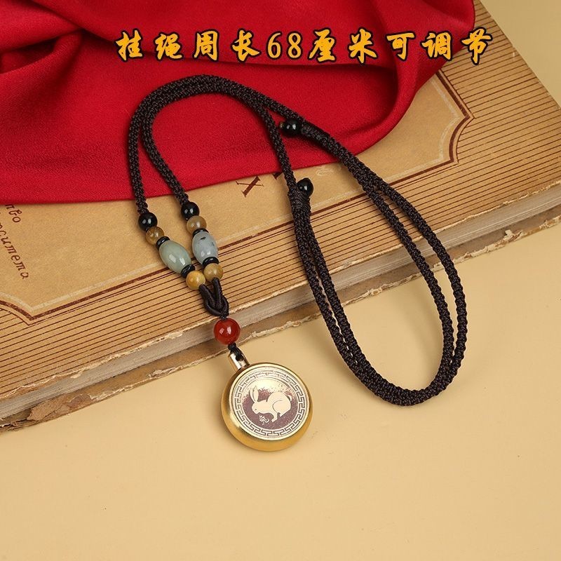 จี้จักรราศีทองเหลืองย้อนยุค คอชายและหญิง 复古黄铜十二生日系中老人项链配置物架置物架置物架子衣链 251209WW