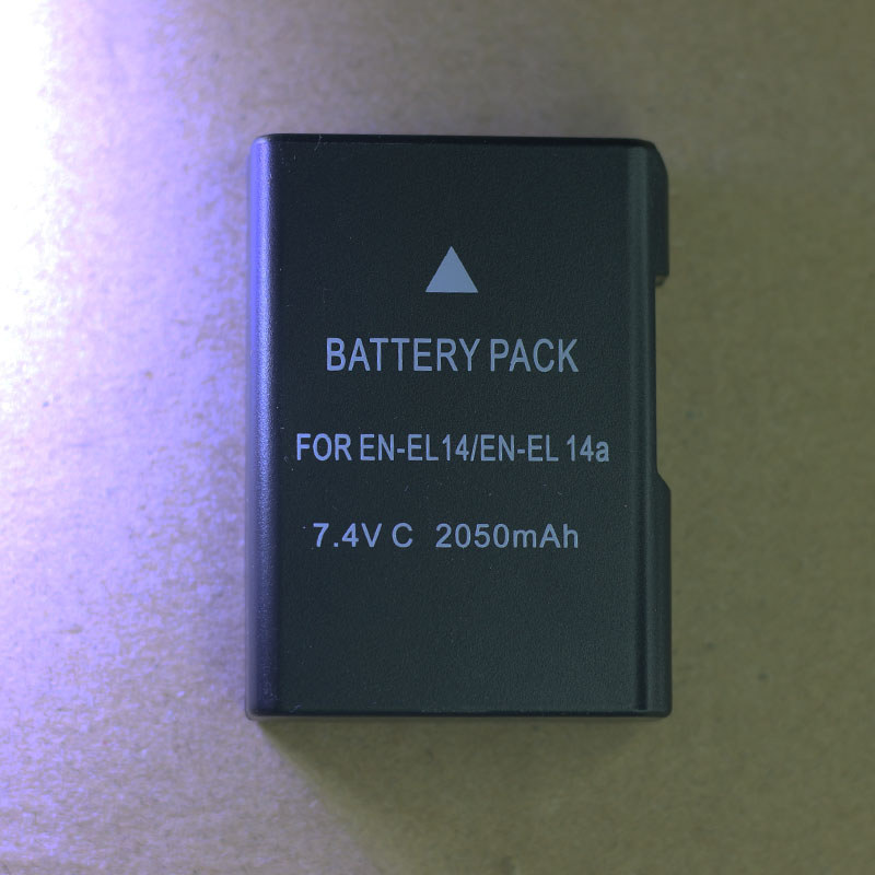 EN-EL14 battery compatible with Nikon D3100 D3200 D3400 D5100 D5200 D5300 charger