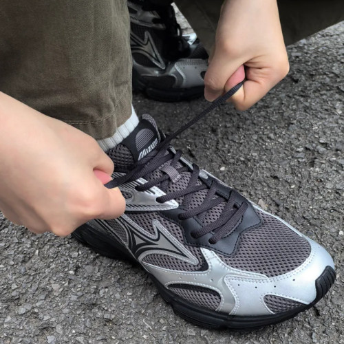 🚚[ของใหม่ แท้100%📍]Mizuno Speed 2K BLACK SILVER ทนทาน ระบายอากาศดี Unisex รองเท้าผ้าใบ รองเท้าวิ่ง ❗️พรี /Size36-45 - รูปที่ 5