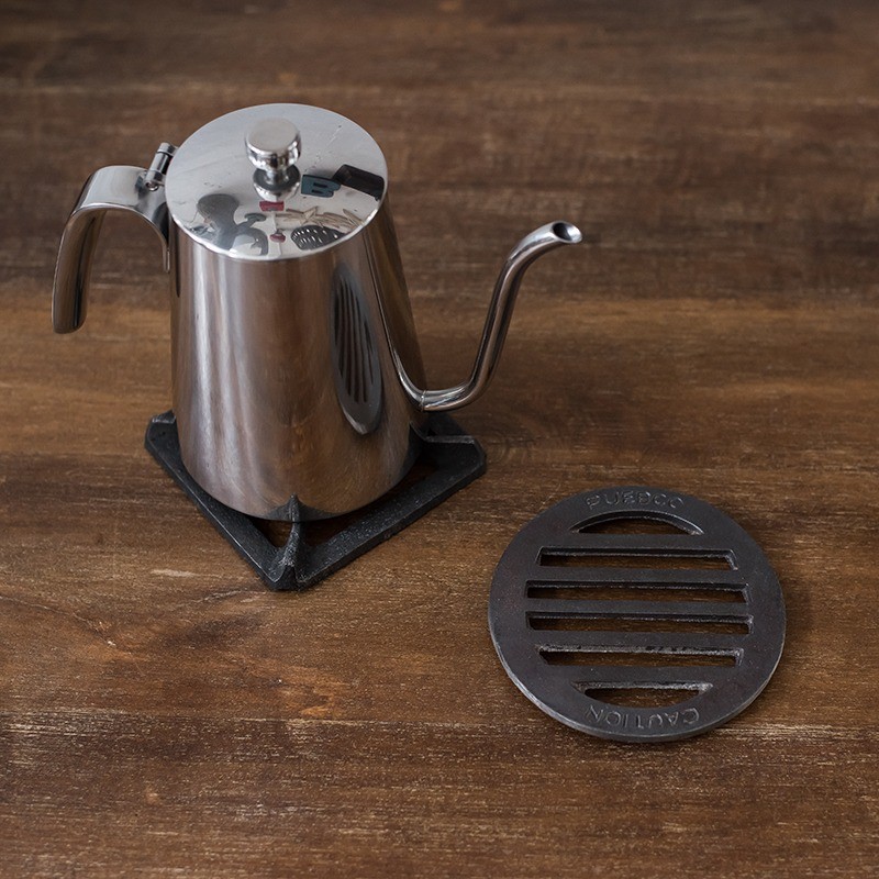 แผ่นรองหม้อเหล็กดัด Vintage แบรนด์ PUEBCO ญี่ปุ่น - สำหรับบ้านและโต๊ะอาหาร