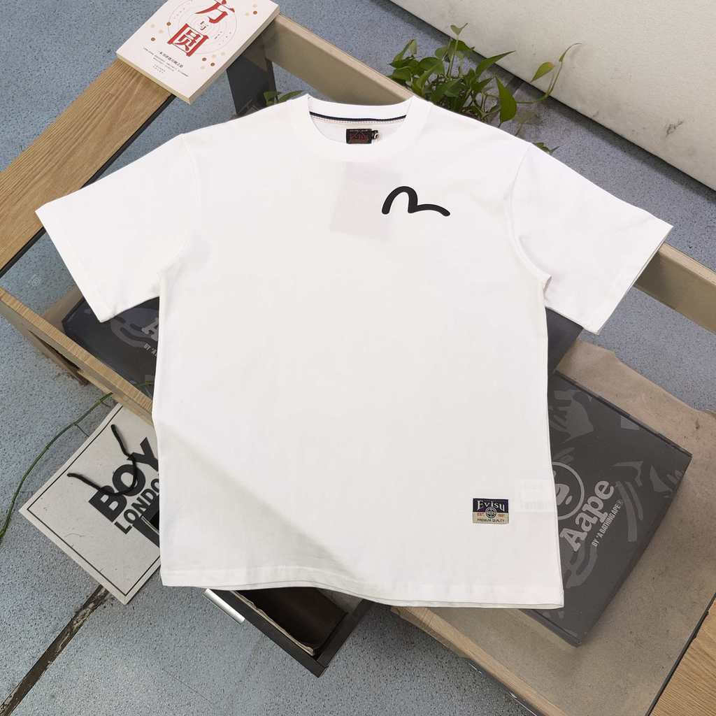 EVISU/God of Fortune 2026 คลาสสิกรอบคอแขนสั้นเสื้อยืดผู้ชายผู้หญิงสไตล์Pullover 2026 ต้นฤดูใบไม้ผลิส