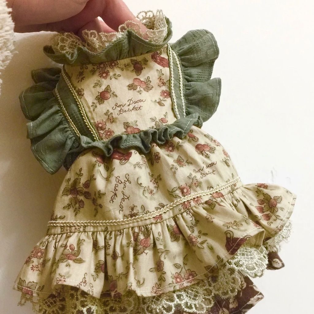 😻🐶ต้นฤดูใบไม้ผลิย้อนยุคดอกไม้สัตว์เลี้ยงชุดเจ้าหญิงข้าวด้านล่างดอกไม้ขนาดเล็ก+สีเขียวเข้มจีบ+ขอบลูกไม้เหมาะสําหรับมอลตาใบหูมีขนเด็กอ่อนโยนบรรยากาศสวมใส่แมทช์ - รูปที่ 2