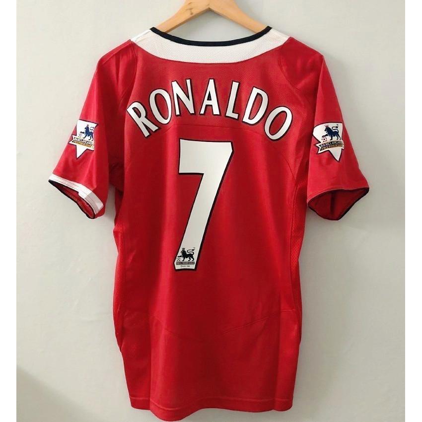 เสื้อบอล Retro MU Home ปี 2004-2006 YC01