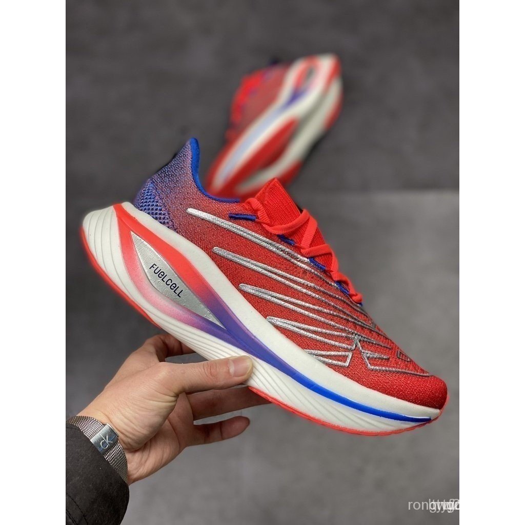 NB FuelCell SC Elite V3รองเท้าวิ่งเหมาะสําหรับการแข่งขันมาราธอนที่มีเทคโนโลยีการระบายอากาศที่เหนือกว