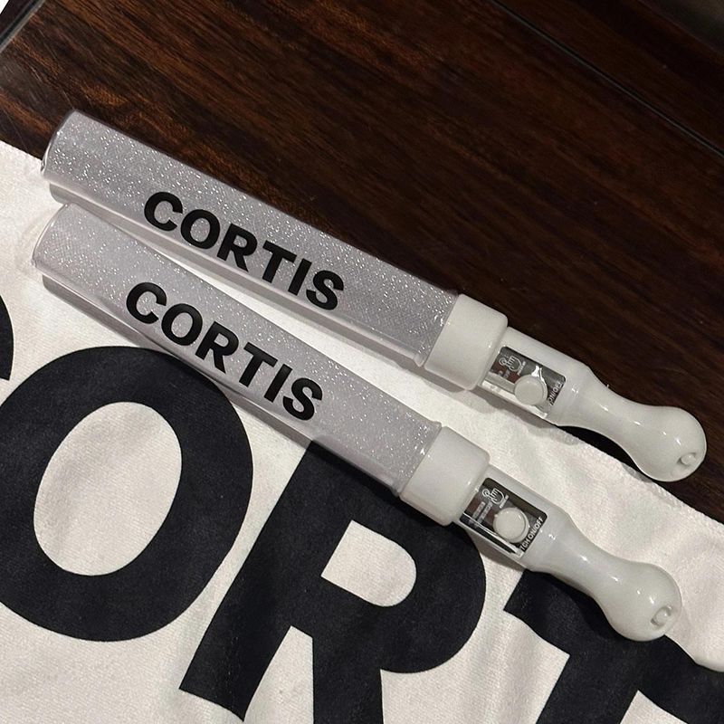 Cortisol Performance Fan Support Cheer call Glow Stick Support Stick โฮมเมดสีขาว Glow Stick การ์ดสนับสนุนที่กําหนดเอง Love Stick