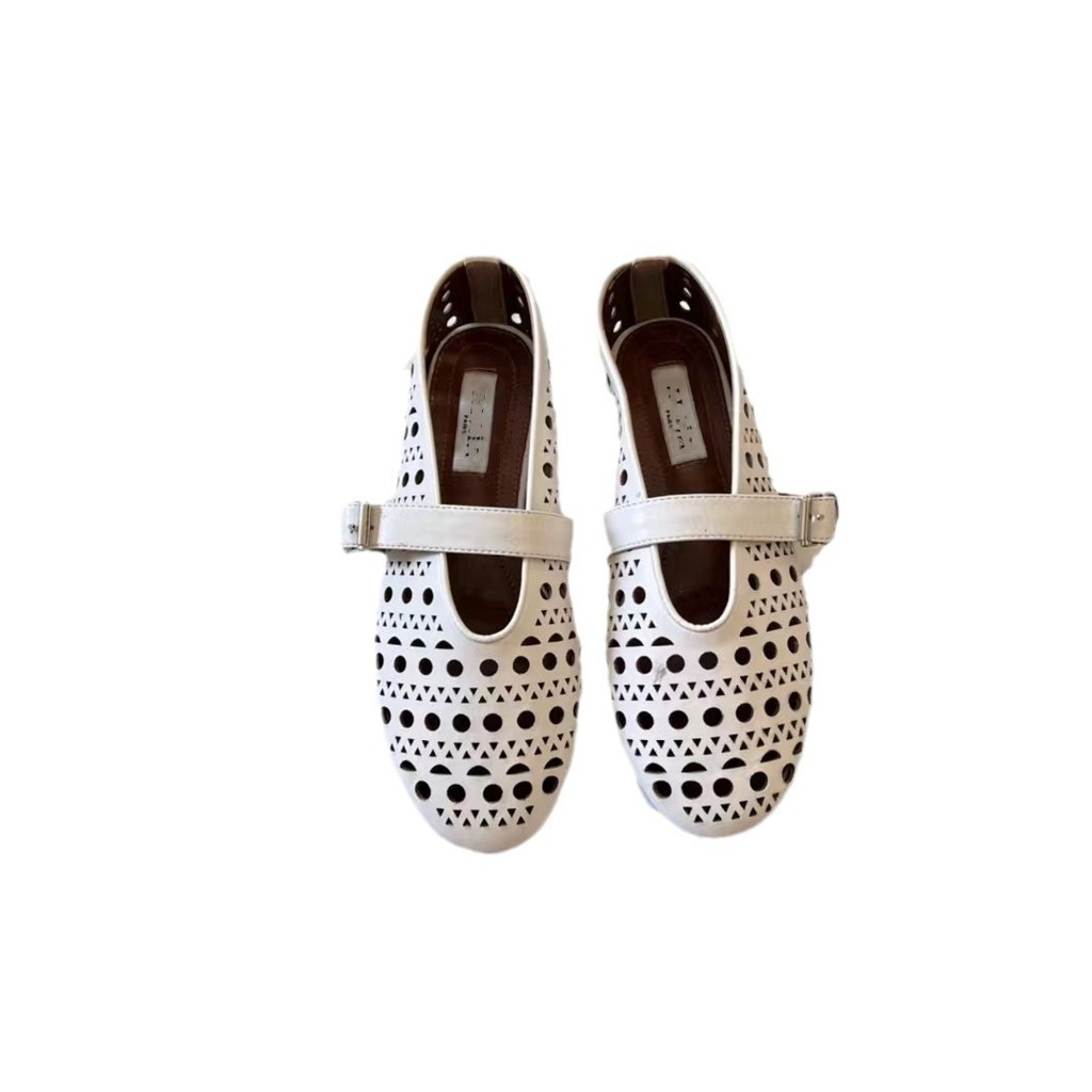 Alaia Alaia 2024 Early Summer สไตล์ใหม่คลาสสิกสบาย All-Match รองเท้าบัลเล่ต์รองเท้าตาข่าย