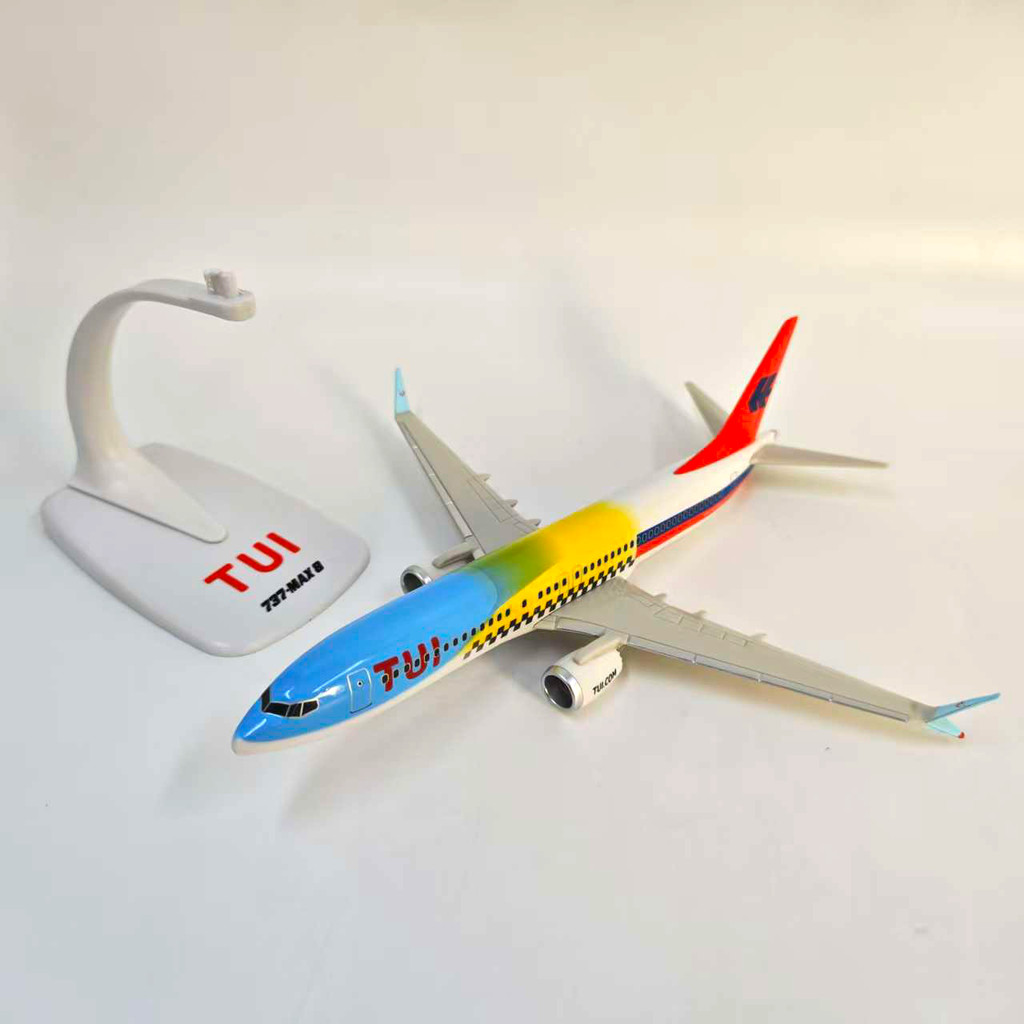 1/200 B737max8 TUi (เวอร์ชั่นไล่โทนสี) ABS ประกอบเครื่องบินรุ่น Static Collection ของขวัญตกแต่งสํานั