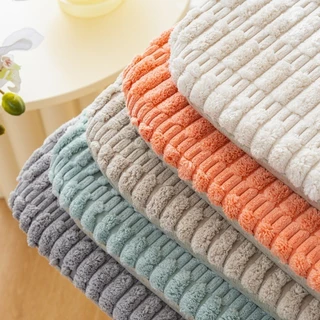 COD เบาะนั่ง 39*43*3CM เบาะนั่งสีเรียบ วัสดุผ้าสักหลาดนุ่ม กันลื่นด้านล่าง นุ่มและหนา ขอบตัดเย็บประณีต
