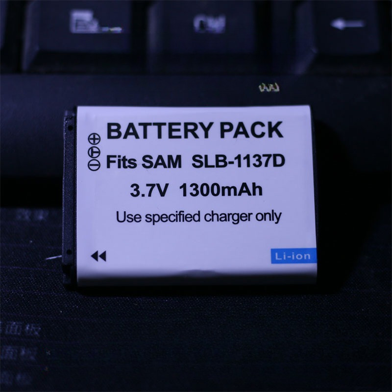 SLB-1137D battery suitable for Samsung NV106HD NV100 NV103 NV11 NV30 I80 charger