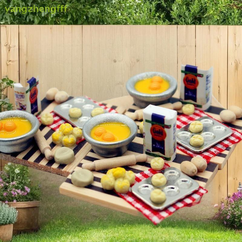 [yangzhengfff] Dollhouse Food Pastry Making Station Egg Milk Bread Cutting Board Miniatures Model Ki