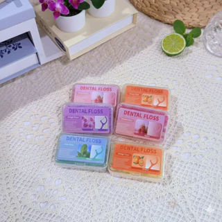 ไหมขัดฟัน กล่องละ 50 ชิ้น รสสตรอว์เบอร์รี่ องุ่น ส้ม และมิ้นต์ หอมสดชื่น ใช้ง่าย YS06