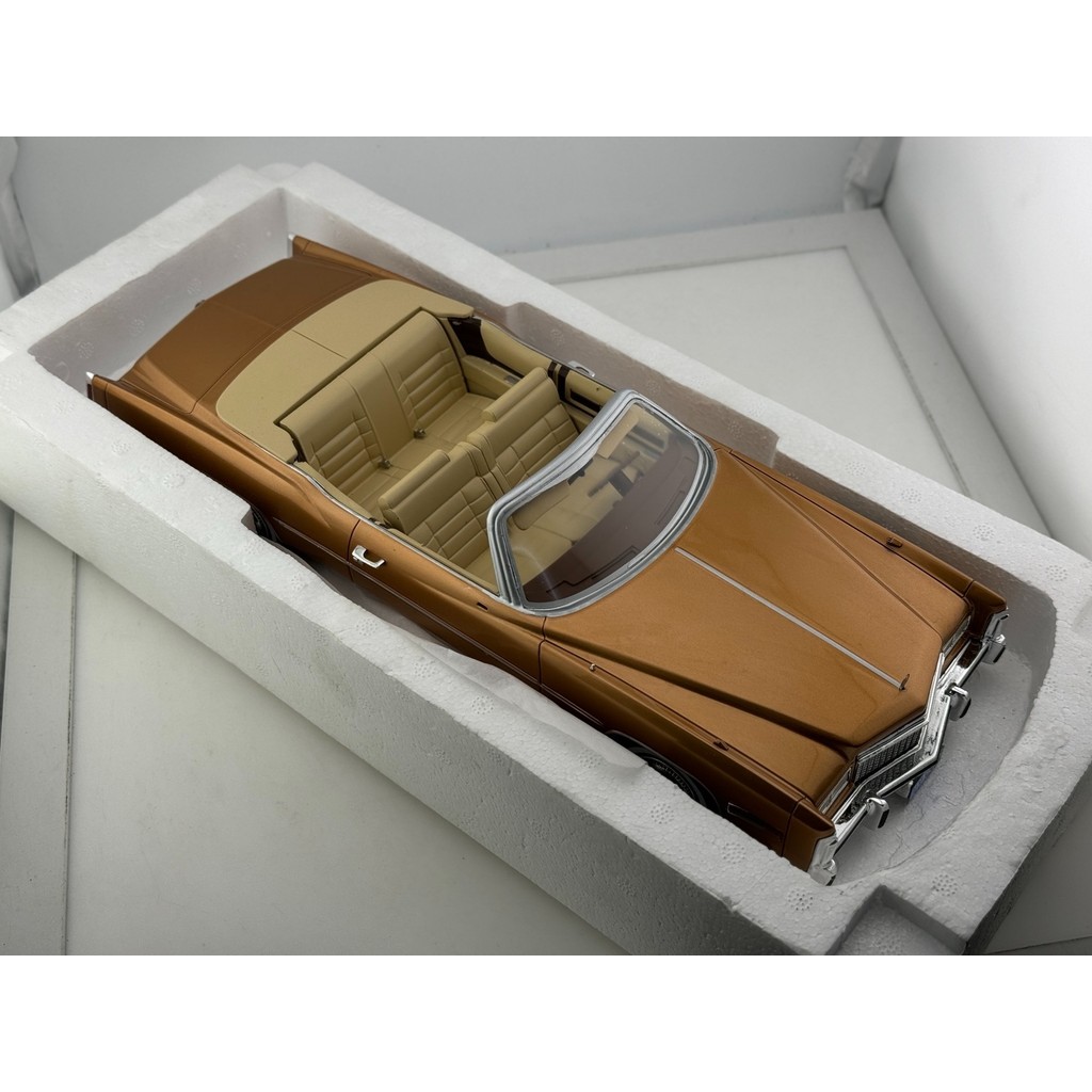 BoS 1/18 Cadillac Eldorado Convertible Deluxe Car Model Cadillac Eldoor Convertible 1976 Bronze Meta