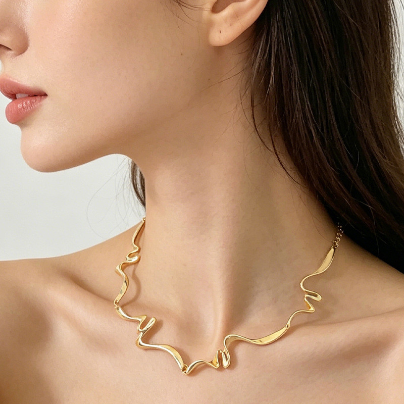T8L7 choker Liquid Lava Texture Collar ผู้หญิงเรขาคณิตไม่สม่ําเสมอ Twisted Design สร้อยคอเครื่องประด