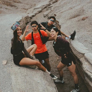 YUPSTER เสื้อวิ่งแขนยาว ผู้หญิง รุ่น [ Trail Motion ] Women Running Long Sleeves ผ้าเบา แห้งไว