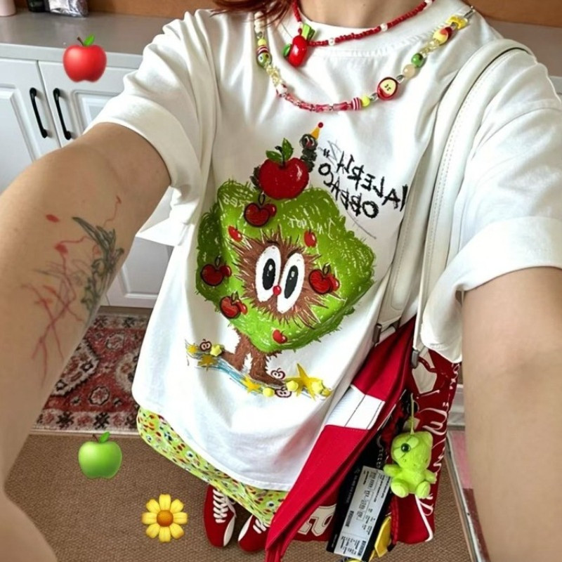 【ส่งจากไทย】👕🌳เสื้อยืดแขนสั้นผู้หญิง สไตล์เกาหลี ฤดูร้อนใหม่ คอกลม ลายการ์ตูนน่ารัก เสื้อยืดหลวมๆ ใส่สบาย