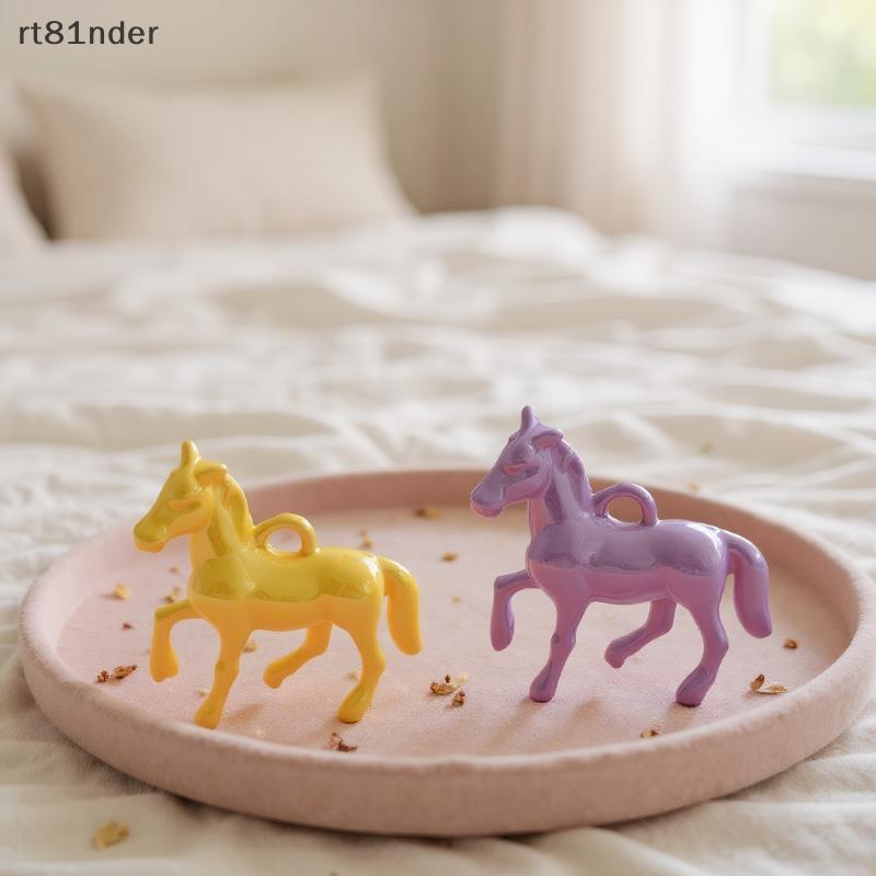 Rt 5 ชิ้น Kawaii 3D สีสันขนาดเล็กม้าอะคริลิคจี้สร้อยคอต่างหูพวงกุญแจต่างหู DIY Charms เครื่องประดับอ