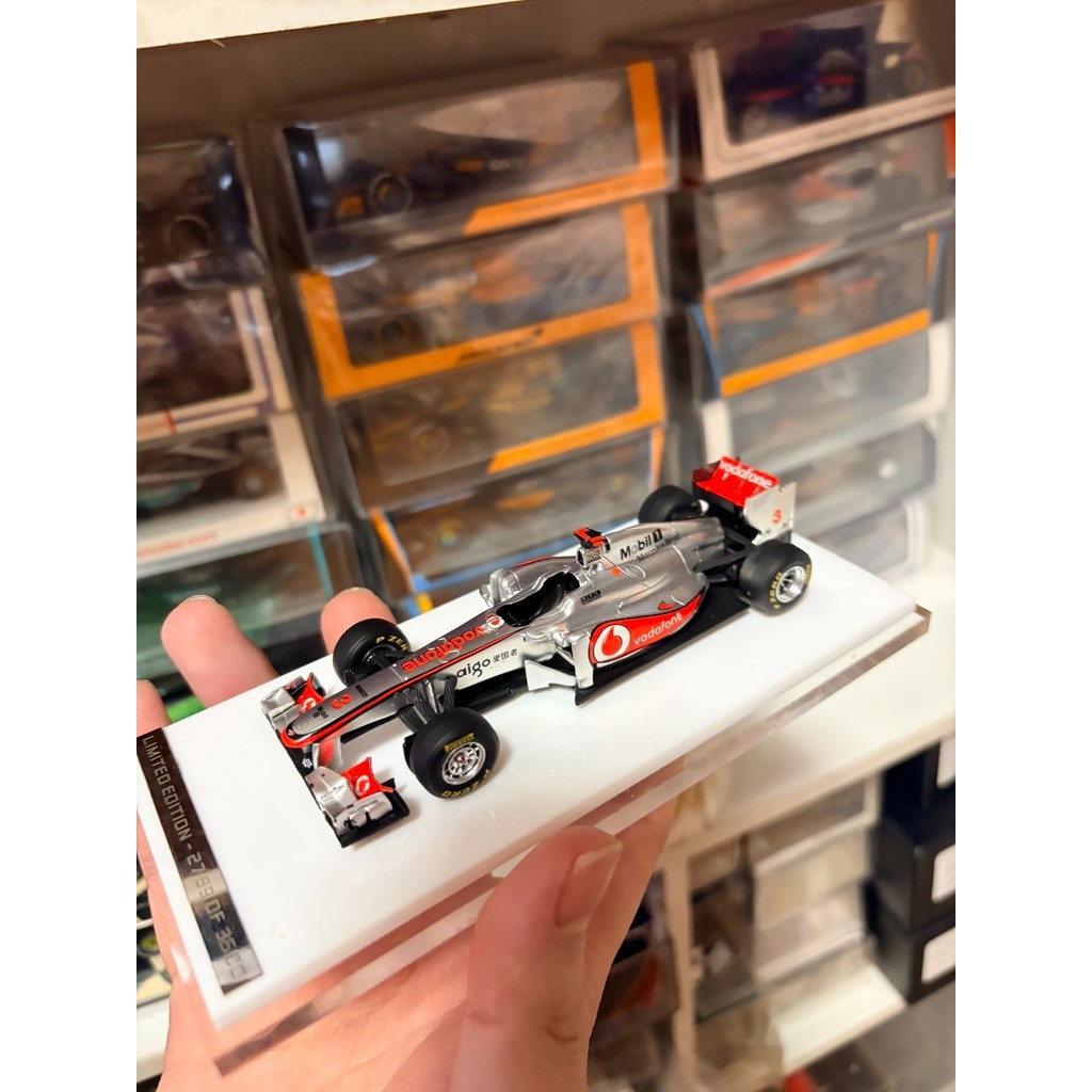 Mini Cut OEM Lewis Hamilton Hamilton Hamilton McLaren/McLaren MP4-26 Car Condition As Self-Morified 